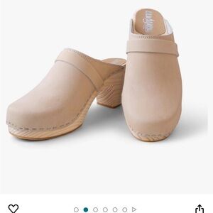 Sandgrens Swedish Wooden Clogs Nubuck Sand Size 38/7-7.5